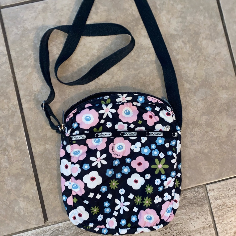 LeSportsac cross body purse